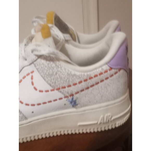 Nike Air Force 1 '07 SE 101 White Purple Sneakers DX2348-100 Women's US 7.5 - Picture 12 of 16